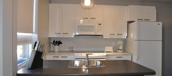 Suite with closed bedroom and sofa bed on the rue Principale (Le Chic-urbain)