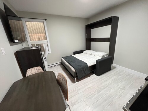 Loft miniature near Plage Kiwanis (Le Centre-Ville)