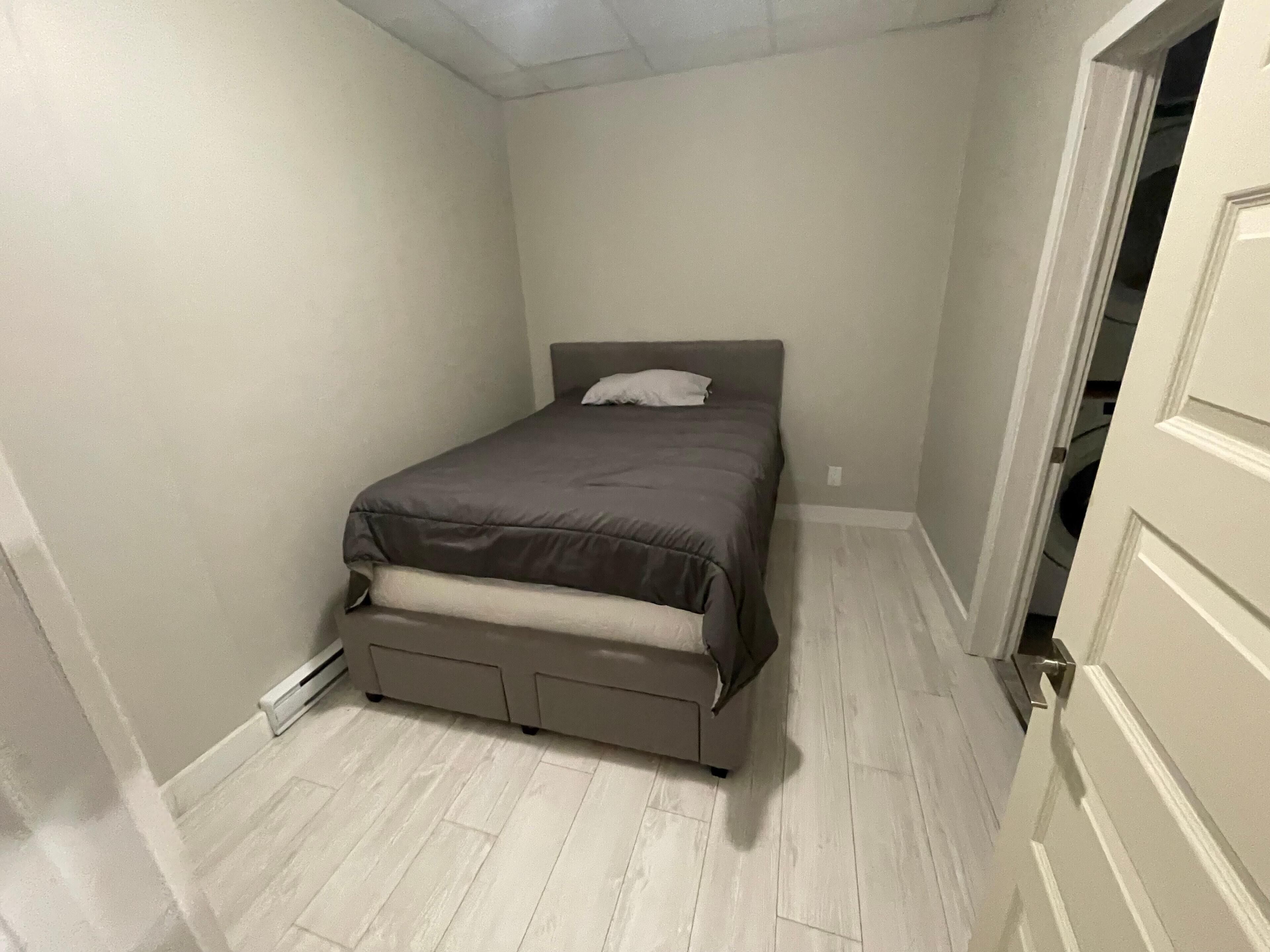 Suite avec chambre fermée + divan-lit (Le Convivial)