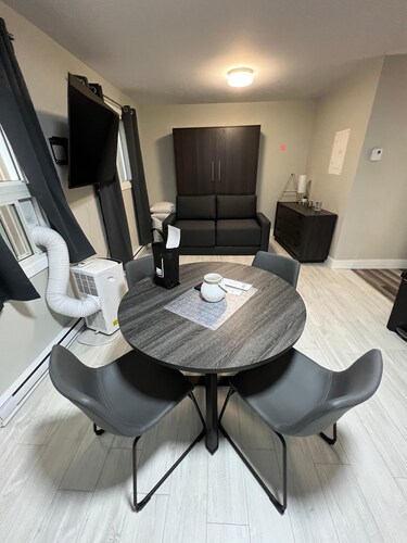 Loft near Plage Kiwanis (Le Centre-Ville)