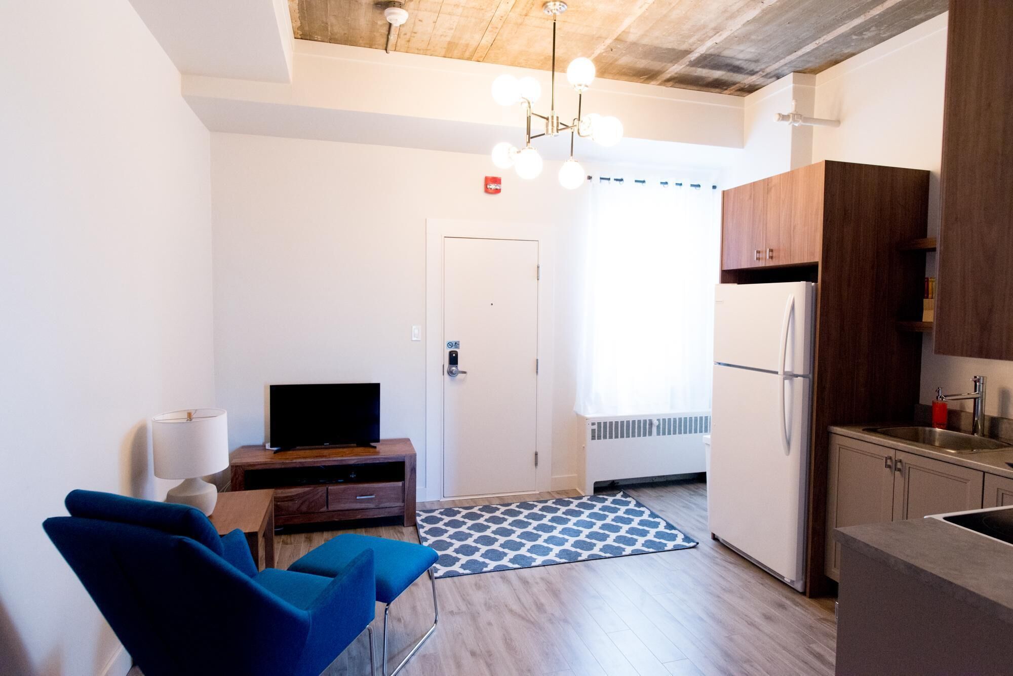 Suite avec chambre fermée (Le Central)