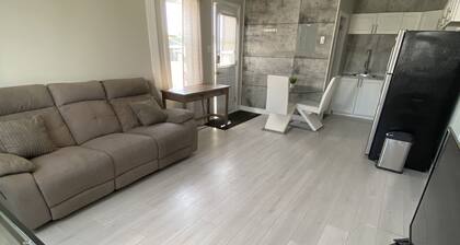 Appartement de deux chambres Ă coucher (Le Cardinal)