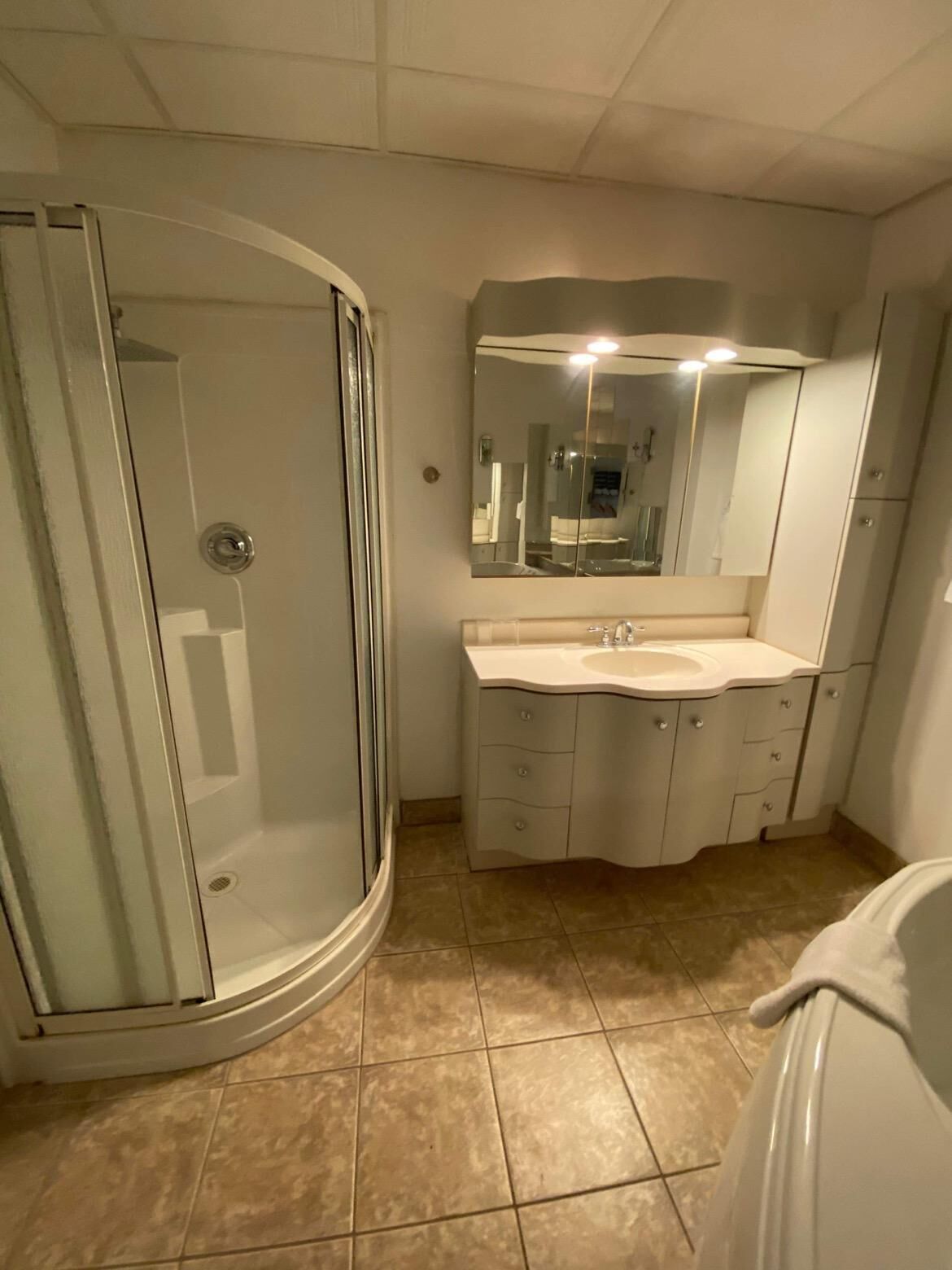 Appartement de deux chambres à coucher (Le Convivial)