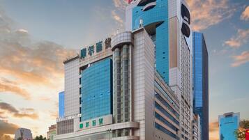 الإطلالة من المنشأة