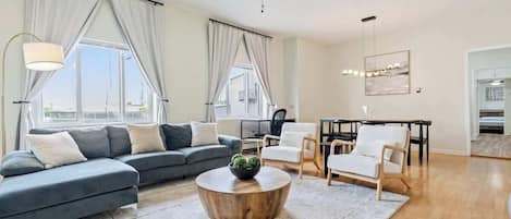 Télévision, espaces bureaux