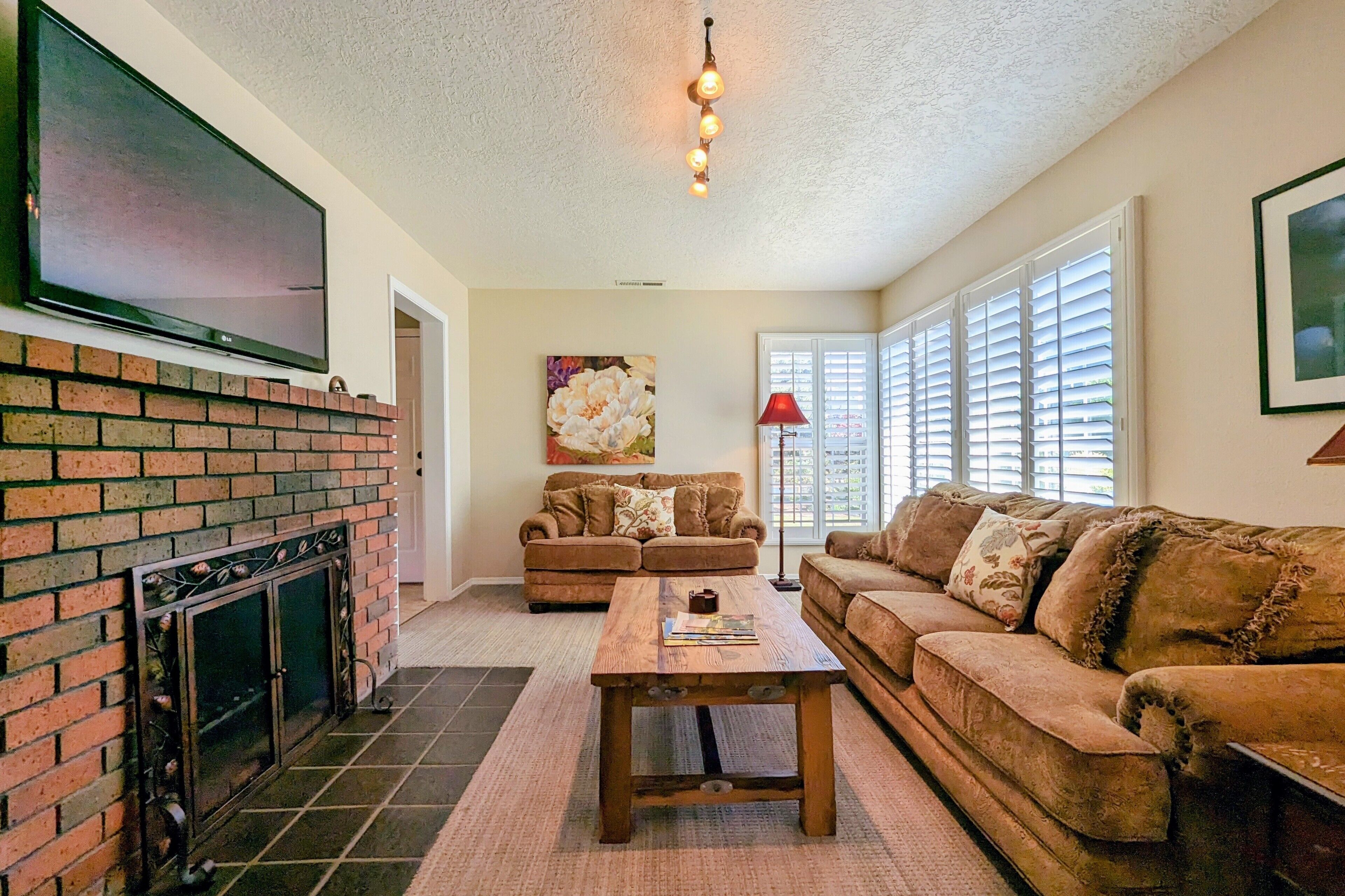 A Classic Retreat Among the Vines