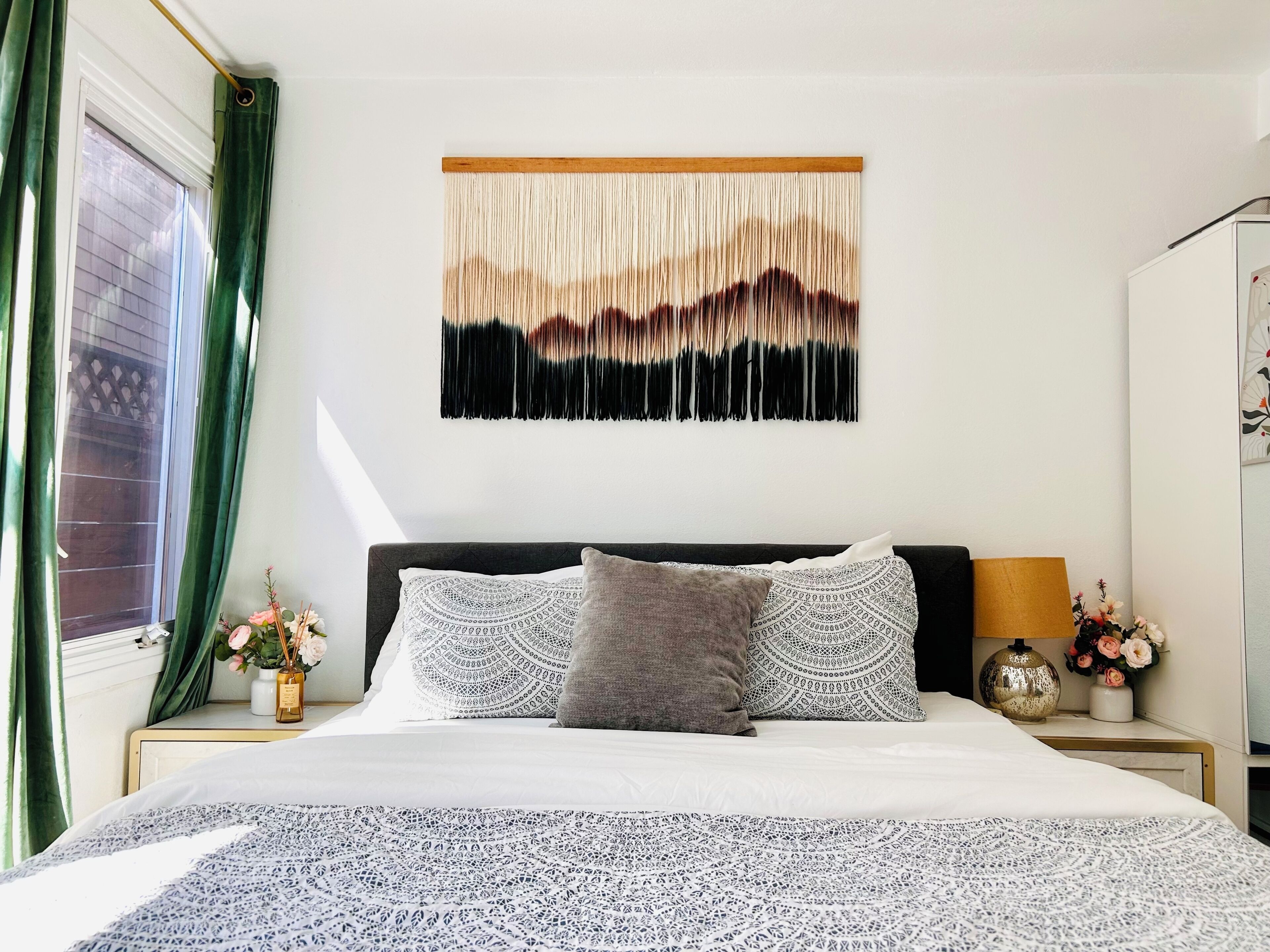 2 bedrooms, desk, iron/ironing board, travel cot