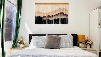 2 bedrooms, desk, iron/ironing board, travel cot