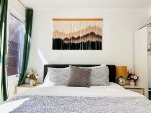 2 bedrooms, desk, iron/ironing board, travel cot