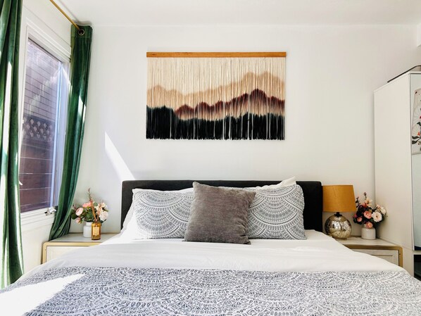 2 bedrooms, desk, iron/ironing board, travel crib