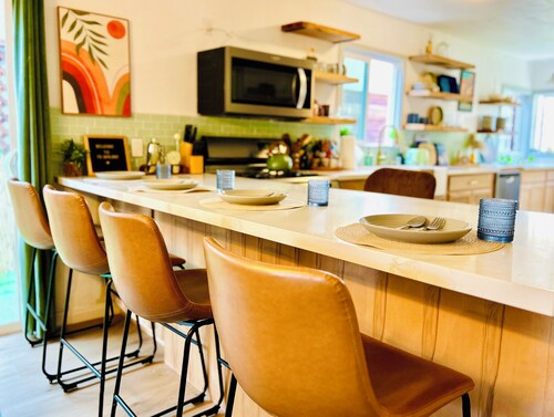 2Bed-2Bath Charming Temescal Retreat near UC-Berkeley