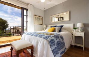 3 Schlafzimmer, Bügeleisen/Bügelbrett, Reisekinderbett, kostenloses WLAN