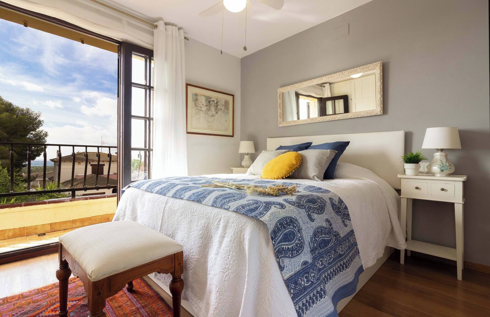 3 dormitorios, tabla de planchar con plancha, wifi gratis y ropa de cama