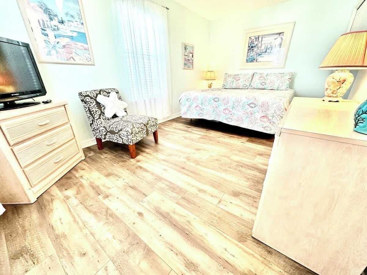 1 soverom, strykejern/-brett, reiseseng for barn og wi-fi