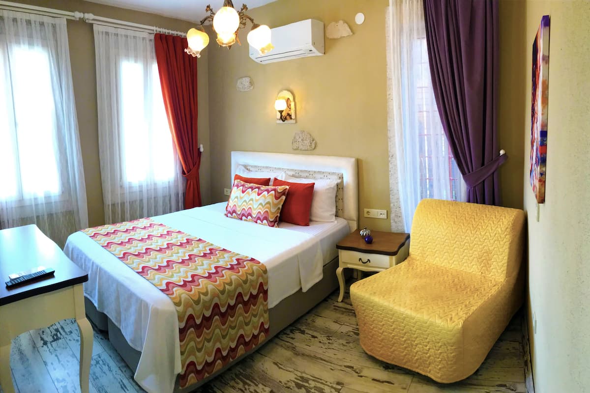 Ropa de cama de alta calidad, colchones Select Comfort y minibar