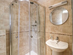 Shower - Connie's Cottage (Ambleside)