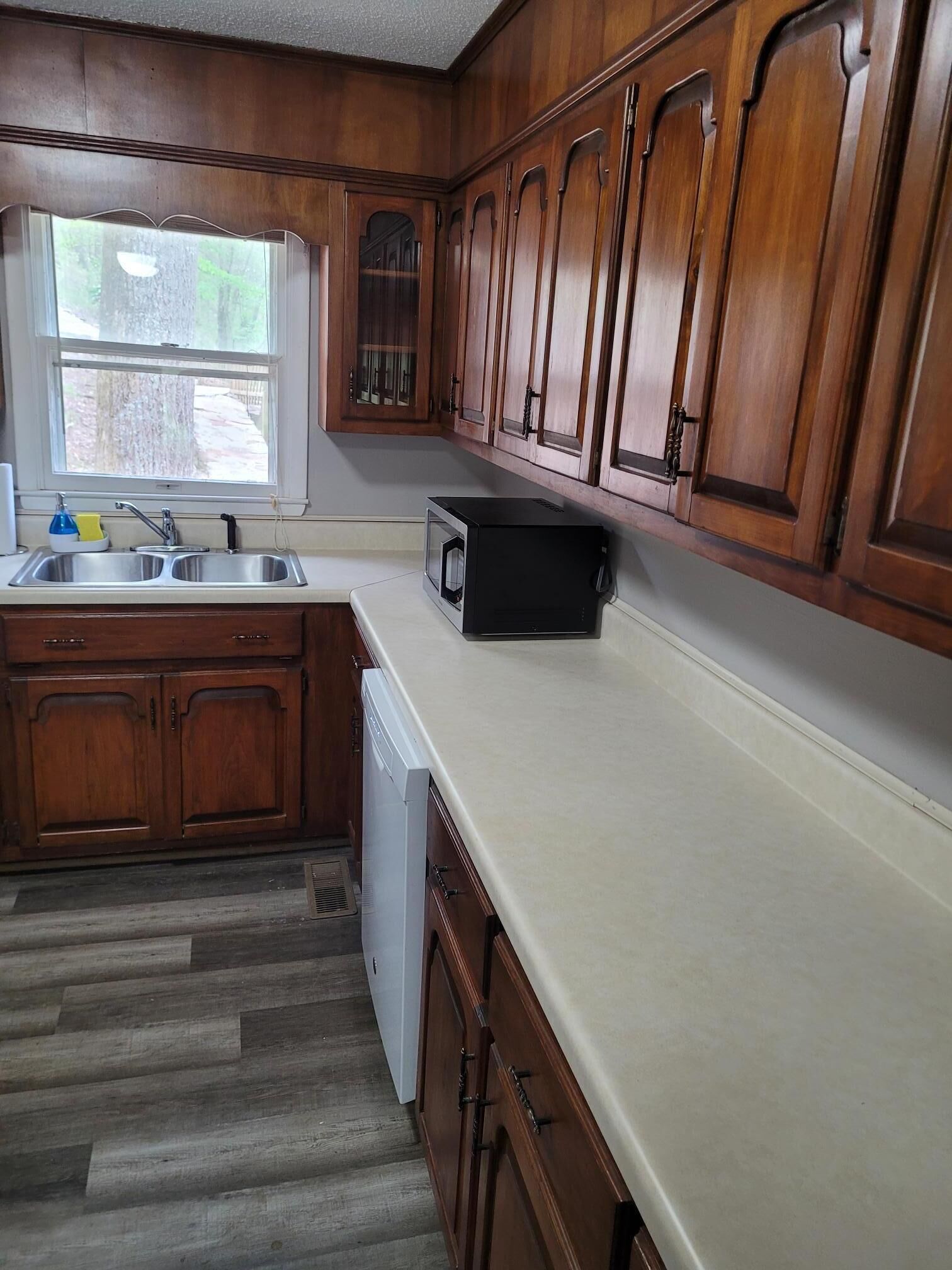 Historic Cabin in a natural setting with waterfalls and covered bridge