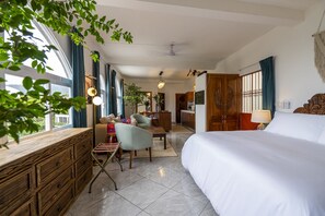 4 bedrooms, in-room safe, free WiFi, bed sheets