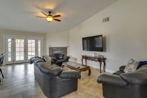 TV, fireplace - Las Vegas Vacation Rental w/ Pool - Pet Friendly! (Las Vegas)