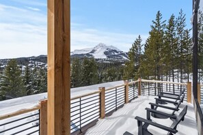 Unclassified image, 3 of 49, button - Breathtaking 5-Bed Mountain Modern Home (Big Sky)