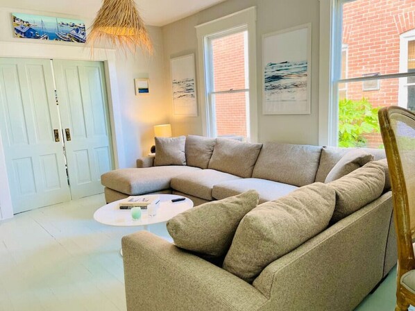 Télévision, Netflix, Hulu, services de streaming