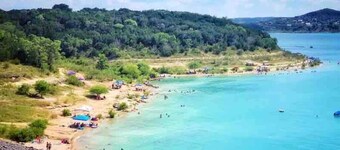 2 POOLS 4/2, PANO lake views, private hot tub