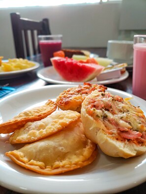 Petit déjeuner buffet compris tous les jours