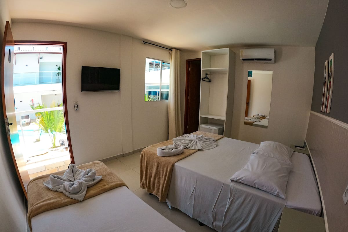 Standard Triple Room | Bar mini, Wi-fi percuma, cadar katil