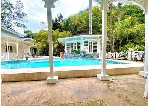 Riverhouse Villa 5Bed 4Bath/Pool