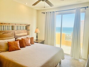 3 slaapkamers, een strijkplank/strijkijzer, internet, beddengoed