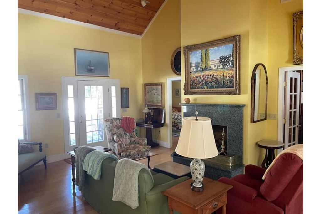 Tranquil country home retreat in Maine