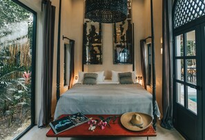 Egyptian cotton sheets, premium bedding, memory foam beds, in-room safe - Yum Kaax Boutique Villa (Tulum)