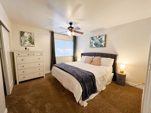 2 chambres, fer et planche à repasser, draps fournis