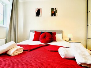 Deluxe huis, privébadkamer, uitzicht op tuin | 3 slaapkamers