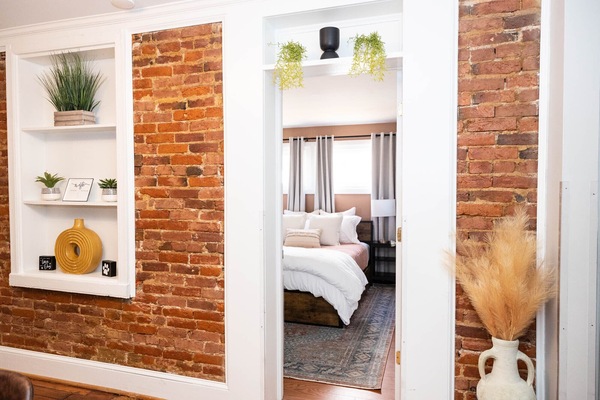 2 bedrooms, desk, iron/ironing board, free WiFi