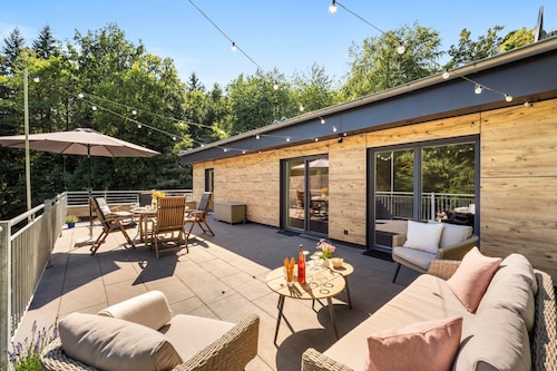 Apartment with a large rooftop terrace in the woods on the shores of Lake Ratzeburger Küchensee (5-star DTV)