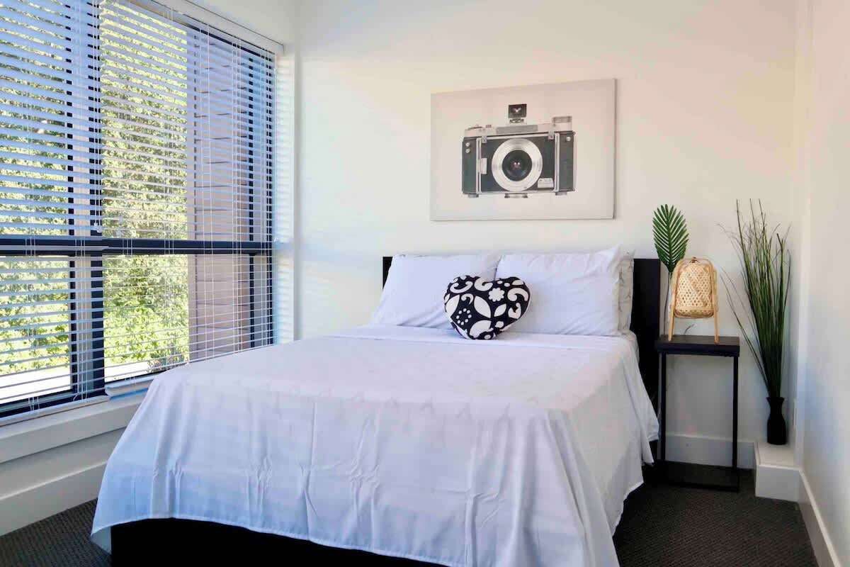 2 bedrooms, desk, iron/ironing board, free WiFi