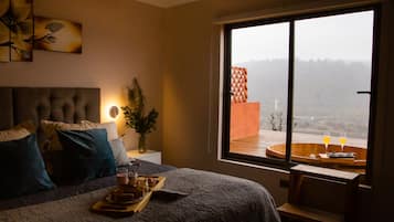 Exclusive Suite | 1 bedroom, premium bedding, minibar, in-room safe