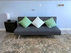 テレビ、書庫、書斎 / ワークスペース