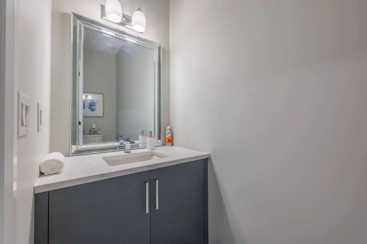 Modern 3BDR Townhouse - BBQ - Smart TV