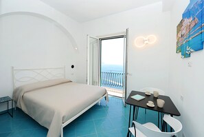 4 bedrooms, WiFi, bed sheets