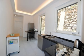 Uuni, liesi, astianpesukone