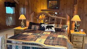 6 bedrooms, desk, iron/ironing board, free WiFi
