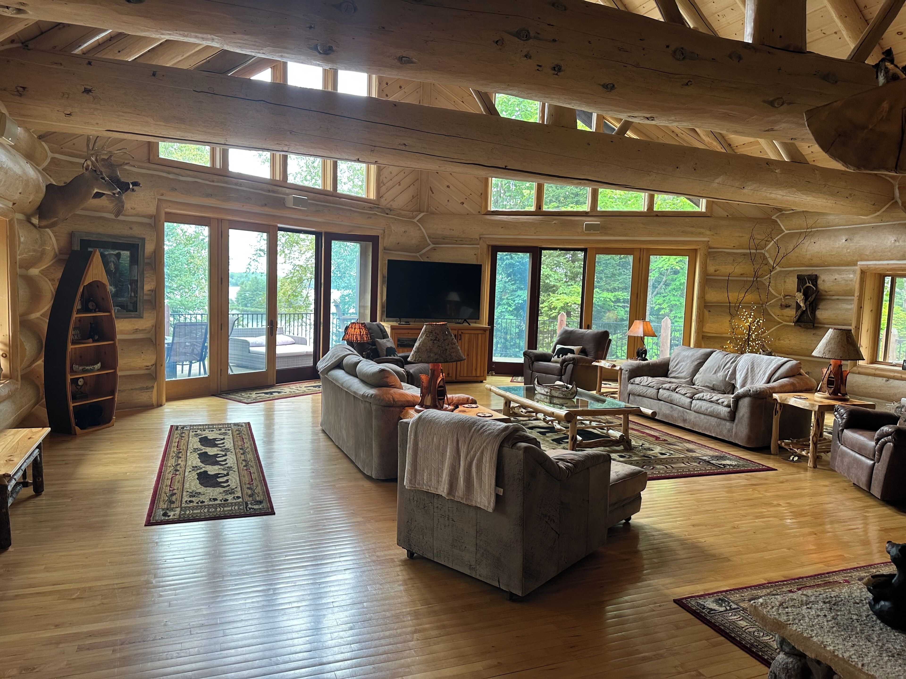 Smart TV, fireplace, video games, ping pong