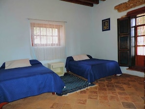 6 camere, con stile personalizzato, con arredamento individuale