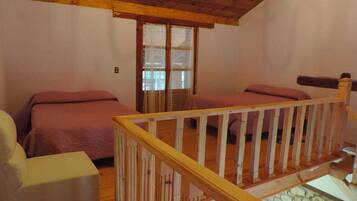 6 bedrooms, individually decorated, individually furnished, desk