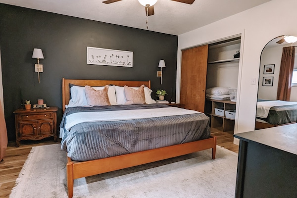 Master King bedroom