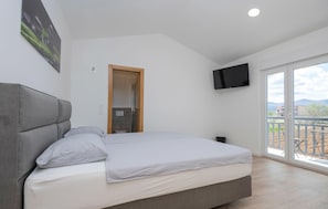 2 habitaciones, cuna de viaje, wifi gratis y ropa de cama 