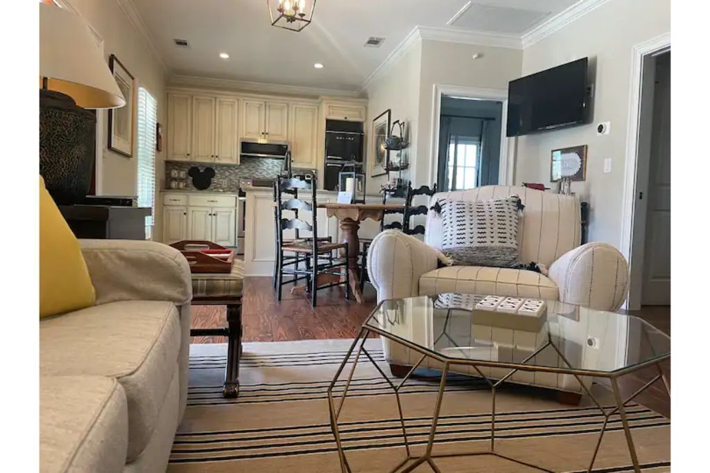 Resort-Style Villa with Treehouse Sleeper