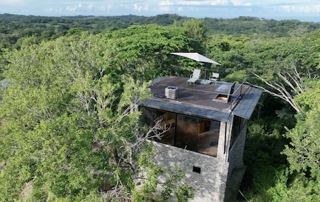 外観. Stone castle and mini condo guesthouse